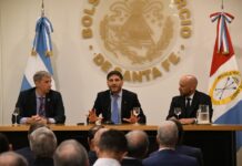 La Bolsa de Comercio de Santa Fe cerró el año con pedidos a Pullaro